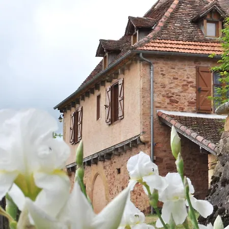 Nuitee Au Pied Du Chateau De Castelnau * Prudhomat